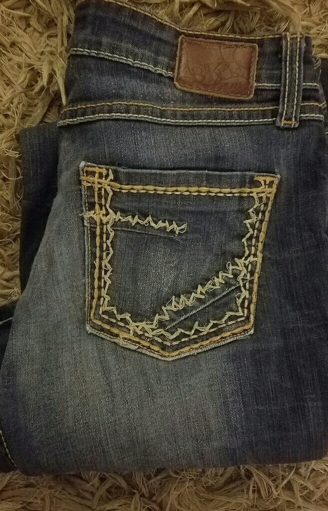 Bke Jean's Size 27W 35.5L